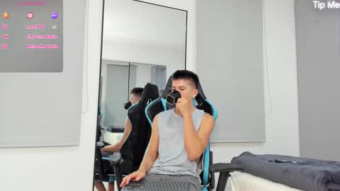 Snapshot of daddyrich4u chatting on 10.08.25 daddyrich4u online show from 10.08.25