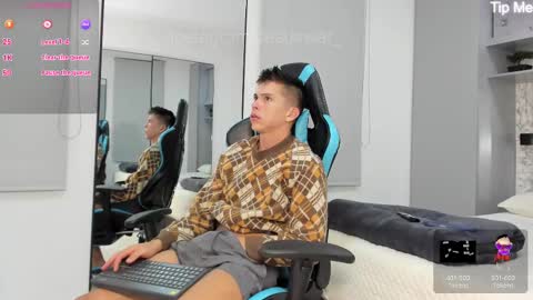 Snapshot of daddyrich4u chatting on 10.12.25 daddyrich4u online show from 10.12.25