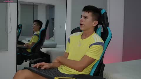 Snapshot of daddyrich4u chatting on 06.23.26 daddyrich4u online show from 06.23.26