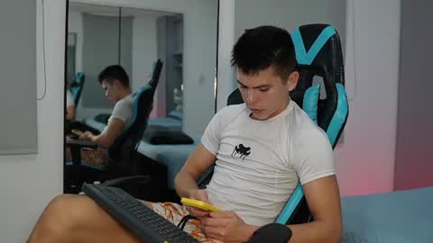 Snapshot of daddyrich4u chatting on 06.26.26 daddyrich4u online show from 06.26.26