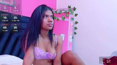 Snapshot of daddysneakinme chatting on 10.18.25 Anny  online show from 10.18.25