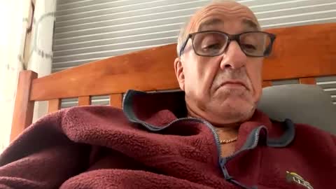 Snapshot of daddyweis chatting on 09.20.25 daddyweis online show from 09.20.25