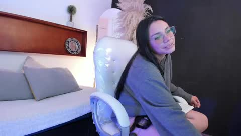 Naomy online show from 03.10.26