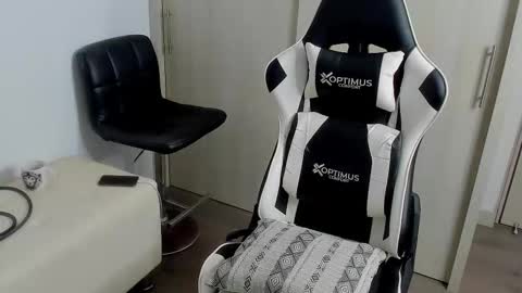 Allan Daf online show from 10.31.25