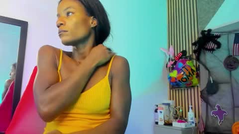 daffnelewis online show from 10.17.25