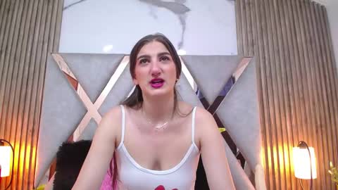 Dafne Castro online show from 04.21.26