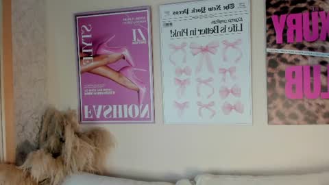 dafne_hillss online show from 07.17.26