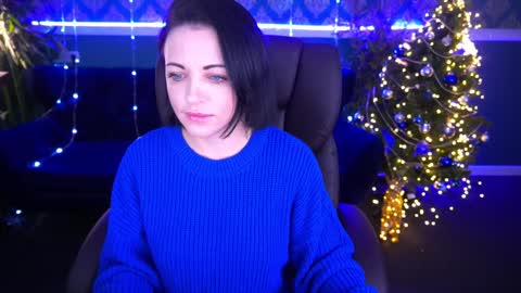 Snapshot of dafni_mon chatting on 12.15.24 Dafni Mon online show from 12.15.24