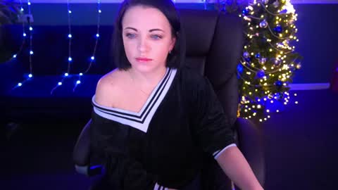 Snapshot of dafni_mon chatting on 12.16.24 Dafni Mon online show from 12.16.24