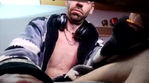 Snapshot of dagodex30 chatting on 12.04.25 dagodex30 online show from 12.04.25