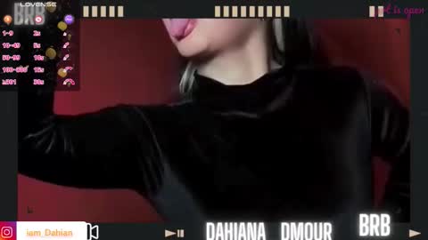 Dahiana  online show from 11.29.25