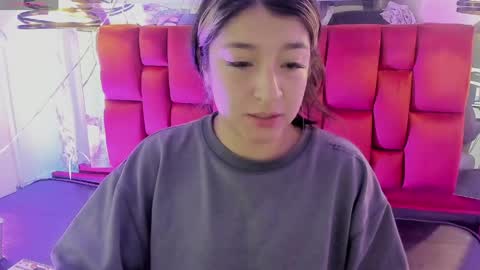 Snapshot of dahiana_dmour chatting on 05.19.26 Dahiana online show from 05.19.26
