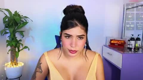 Dahiana online show from 05.08.26