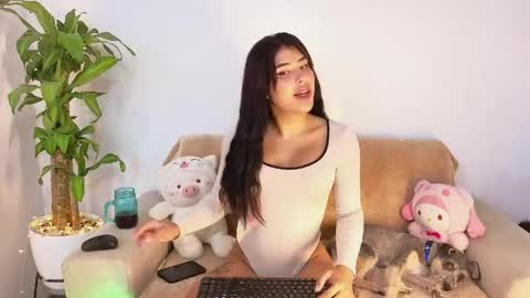 Dahiana online show from 05.17.26