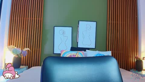  Dahiana  online show from 01.18.25