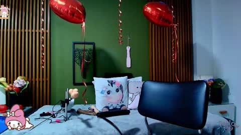  Dahiana  online show from 02.12.25