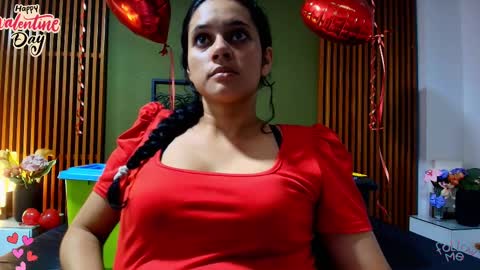  Dahiana  online show from 02.14.25