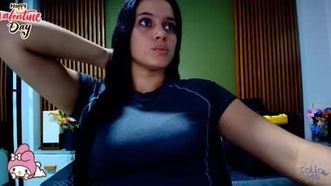  Dahiana  online show from 02.15.25