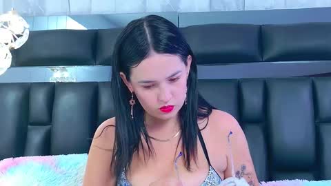 Snapshot of dahianamoss chatting on 10.21.25 Dahiana online show from 10.21.25