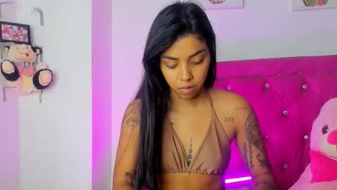 Snapshot of dahiangomezz chatting on 02.08.26 online show from 02.08.26