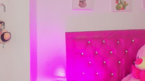 Snapshot of dahiangomezz chatting on 02.12.26 online show from 02.12.26