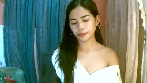 Im Dahlia online show from 04.07.26