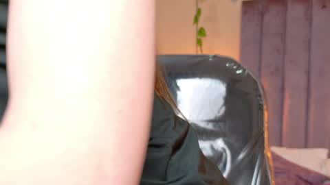 Snapshot of dahlia_rousse chatting on 05.24.26 Dahlia online show from 05.24.26