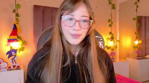 Snapshot of dahlia_rousse chatting on 06.23.26 Dahlia online show from 06.23.26
