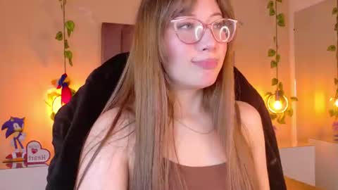 Snapshot of dahlia_rousse chatting on 06.25.26 Dahlia online show from 06.25.26
