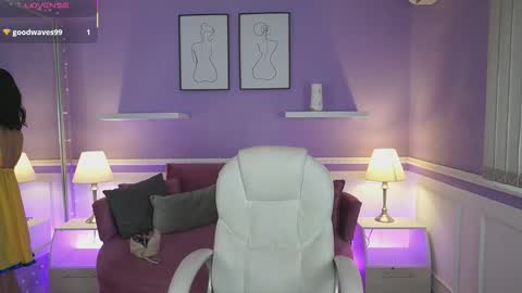 Snapshot of dahliagraey chatting on 10.06.25 Dahlia Grey online show from 10.06.25