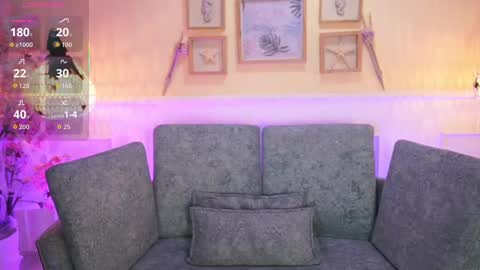 Snapshot of dahliagraey chatting on 10.09.25 Dahlia Grey online show from 10.09.25