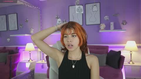 Snapshot of dahliagraey chatting on 10.29.25 Dahlia Grey online show from 10.29.25