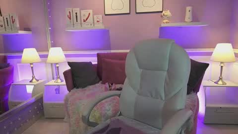 Snapshot of dahliagraey chatting on 11.13.25 Dahlia Grey online show from 11.13.25