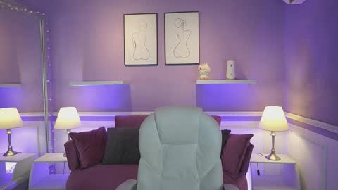 Snapshot of dahliagraey chatting on 11.19.25 Dahlia Grey online show from 11.19.25