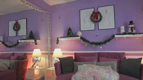 Snapshot of dahliagraey chatting on 11.27.25 Dahlia Grey online show from 11.27.25