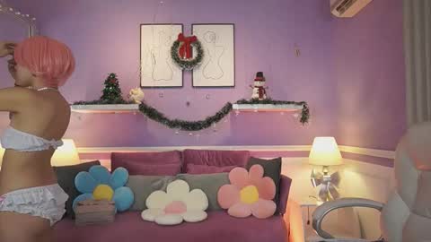 Snapshot of dahliagraey chatting on 12.04.25 Dahlia Grey online show from 12.04.25