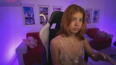Dahlia Grey online show from 05.13.26