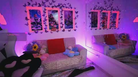 Dahlia Grey online show from 06.16.26