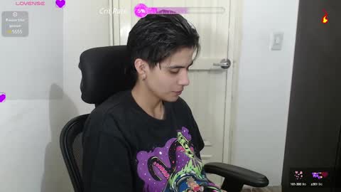 Snapshot of dahliarios chatting on 12.25.24 lorena online show from 12.25.24