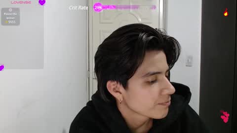 Snapshot of dahliarios chatting on 01.11.25 lorena online show from 01.11.25