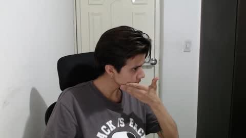 Snapshot of dahliarios chatting on 01.18.25 lorena online show from 01.18.25