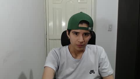 Snapshot of dahliarios chatting on 01.24.25 lorena online show from 01.24.25