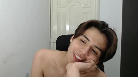 Snapshot of dahliarios chatting on 01.24.25 lorena online show from 01.24.25