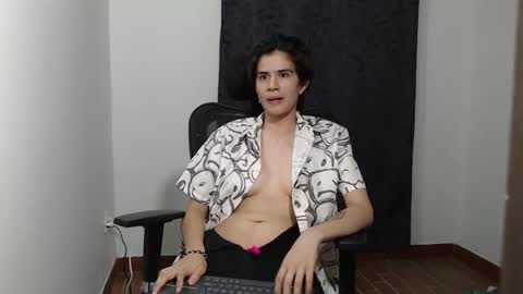 Snapshot of dahliarios chatting on 03.09.25 lorena online show from 03.09.25