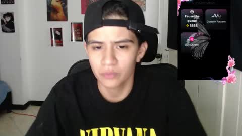 Snapshot of dahliarios chatting on 11.25.25 lorena online show from 11.25.25