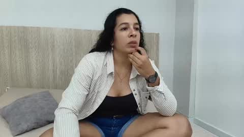 Daia Vega online show from 04.17.26