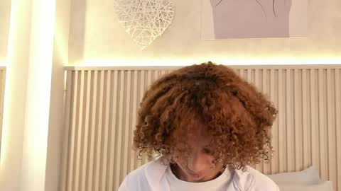 Snapshot of daiana_curly chatting on 06.08.26 Daiana online show from 06.08.26