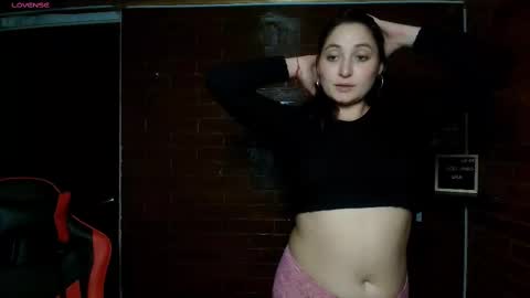 Snapshot of daiana_m chatting on 02.19.25 Daiana online show from 02.19.25