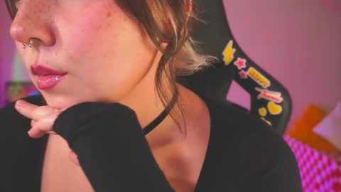 Cute DianaOnline mostly at 8pm-0000 am UK TimeTuesday and Wednesday off online show from 09.19.25