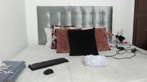 Daiisha.. online show from 10.03.25